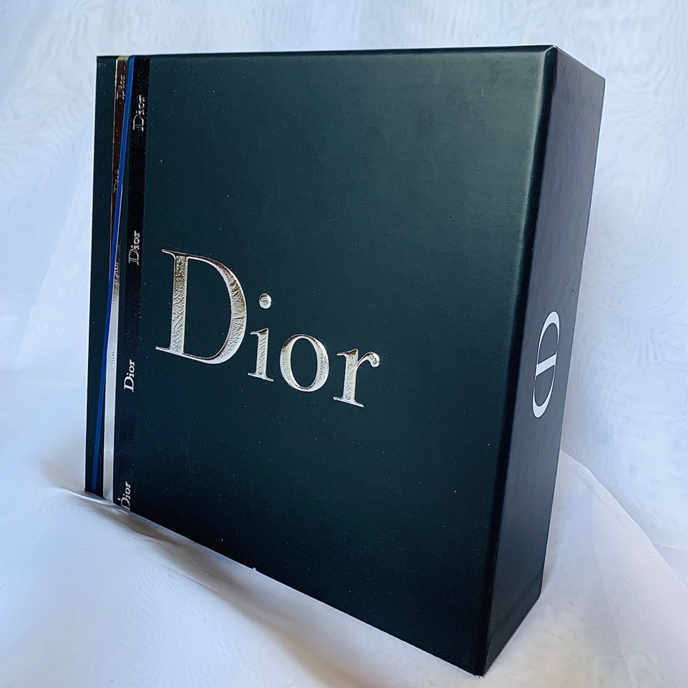 Dior box